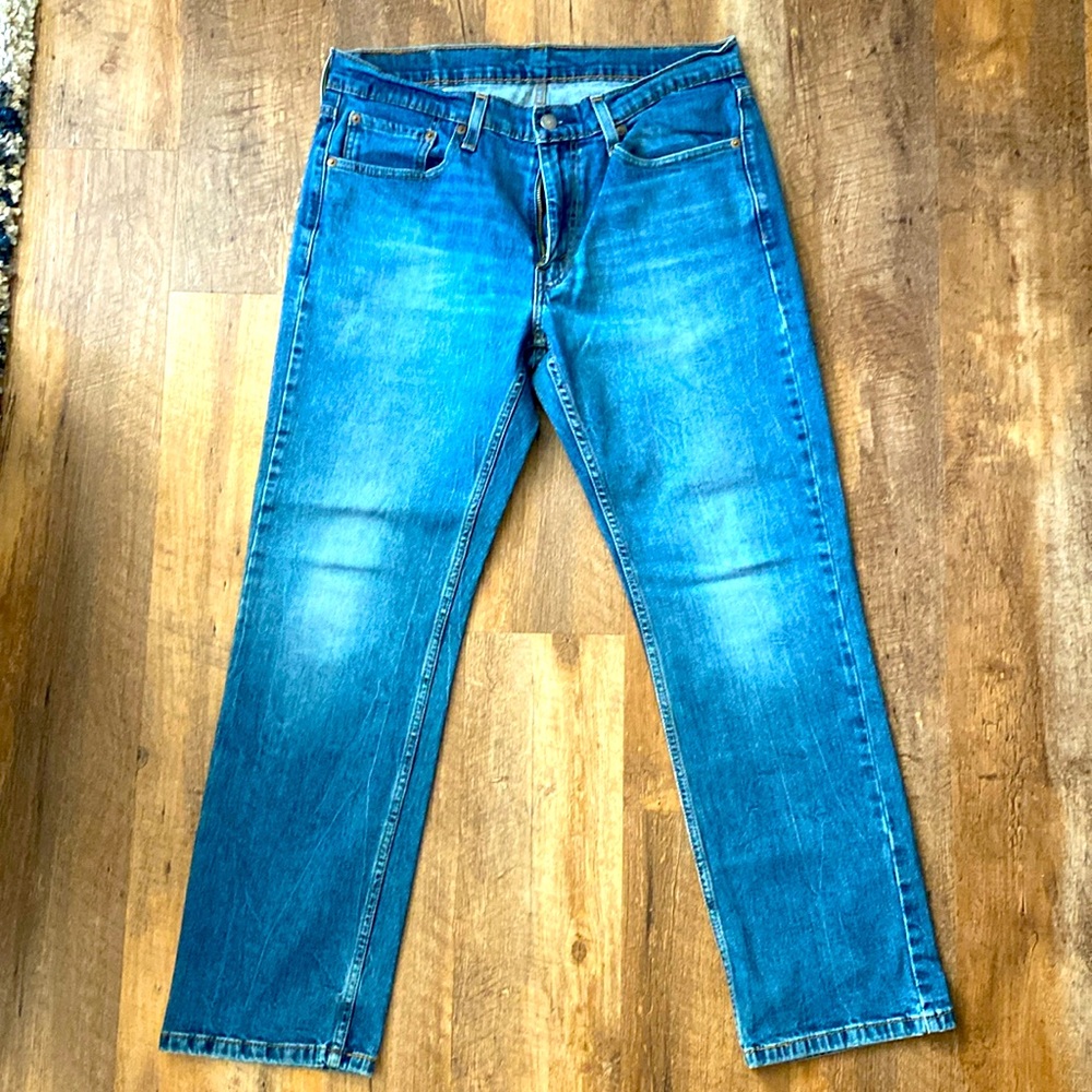 Levi’s 514 jeans